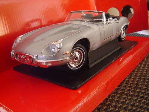 Lovely & Rare '71 Jaguar E Type V12 Cabrio Scale 1/18 by YatMing R/S New in Display Box