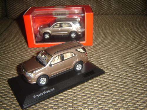 Extremely Rare Toyota Fortuner by Top Make RIMS Sc 1/43 in Lovely Display Case