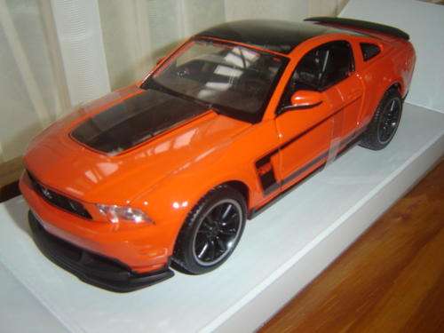 Ford Mustang Boss 302 Scale 1/24 By Maisto Special Edition New in Display Box Delivery by Courier