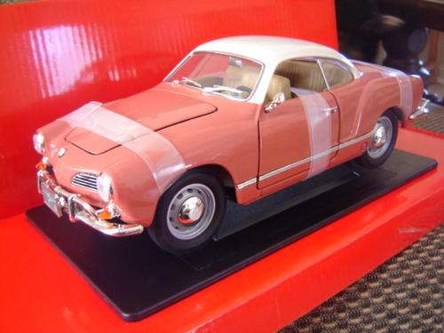 Karmann Ghia.  Sc 1/18  YatMing  Road Signature  New in Display Box Garenteed