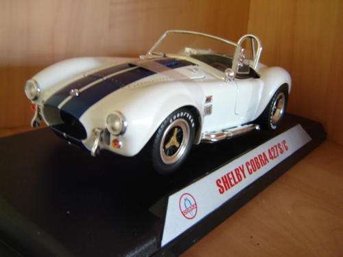 Shelby Cobra - on Steroids  Die Cast  Shelby Colectibles 1/18 New in D/play Box Garenteed
