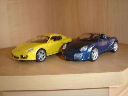 Promotion Combo:  2  Porsche D/Cast Models Porsche Cayman S  & Boxster 1/34 WELLY  New  D/Box
