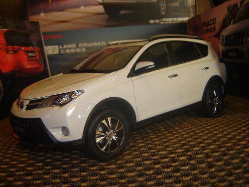 2014 Toyota RAV 4  Die Cast Sc 1/18 Top Make PAUDI   New in  Box Gteed In Stock