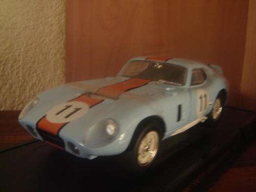 Shelby Cobra Daytona R/Coupe D/Cast in Gulf Colors 1/18 Lucky R/Signature