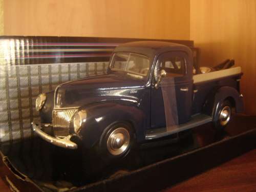 '40 Ford Break Down P/Up  D/Cast Model Sc  1/24  Premium Coll.  MOTORMAX  New  D/Box  Gteed In Stock