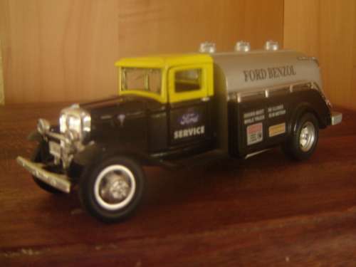 '34 Ford Gas Tanker w Doors, Bonnet & Back Covers Opens Sc 1/43  D/Cast Model  Assorted New   Gteed