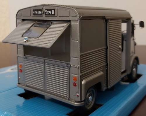 Citroen Type H Van   Die Cast Model  1/24 WELLY   New In D/Box Gteed In Stock