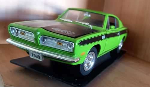 `69  Plymouth Barracuda  Muscle Car D/Cast Model  1/18 R/Sign Buy any x 2 Ass Mods  10% off Selli