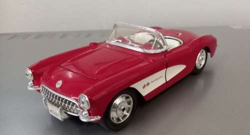Special Listing: StreetRacer911`57 Chev Corvette  V8 1/24 D/Cast Model   Maisto