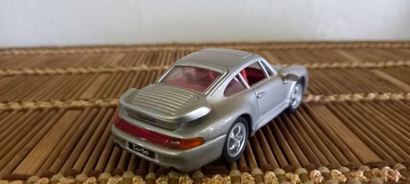Porsche 911 Turbo  Die Cast Model  1/43    Road  Signature     Buy add. Models   Quantity Discount