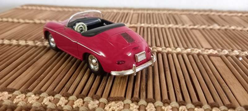 Porsche 356A  Speedster Die Cast Model  1/43    By Top Make  Universal Hobbies       Quant. Disc.