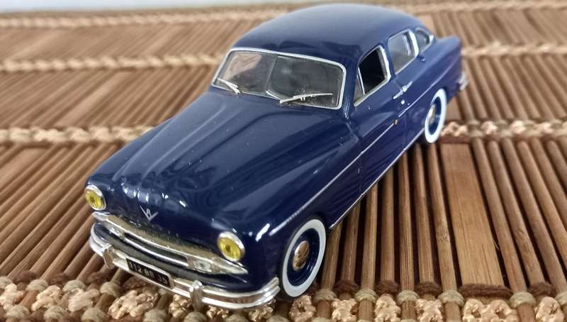 `53 Ford Vedette V8   Die Cast  Scale  1/43     Rare  -Quantity Discount