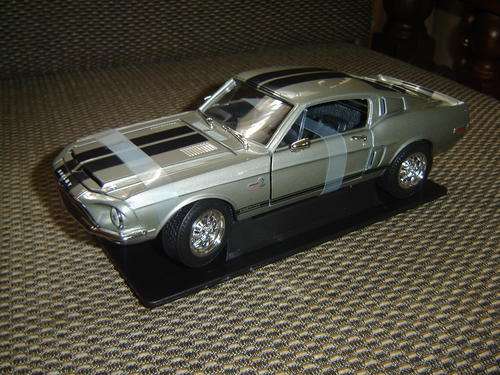 Yatming R/Signature Scale 1/18 Rare 1968 Shelby GT 500 KR. New in D/play Box