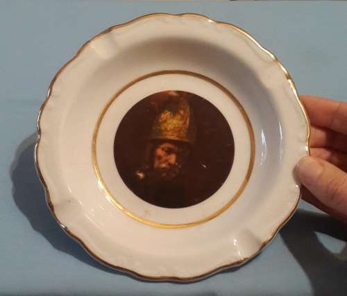 Royal Decor. Handdecorated. 16.5 cm