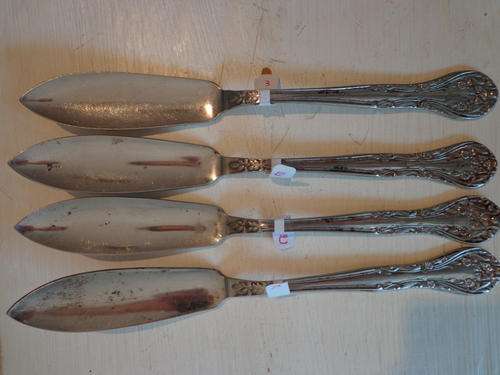 Bid per item.  Stunning knives.