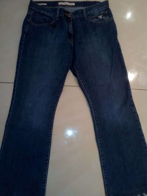 MENS GUESS JEANS SIZE 34