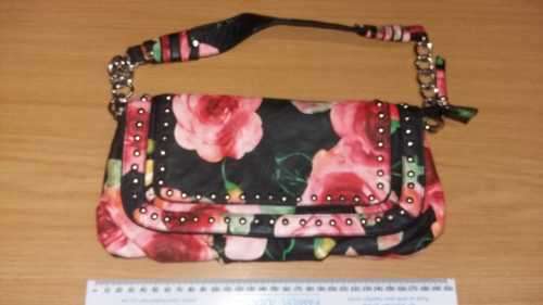 BLACK AND RED ROSE PRINT HAND BAG