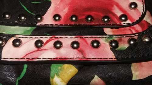 BLACK AND RED ROSE PRINT HAND BAG