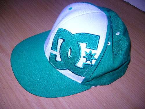 GREEN AND WHITE DC CAP