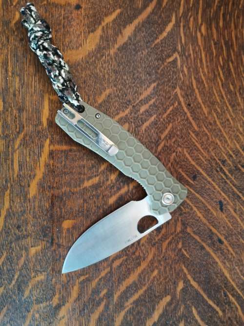Honey Badger folding knife