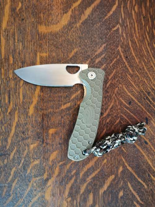 Honey Badger folding knife