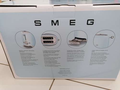 BRAND NEW RED SMEG Kettle and Toaster Combo