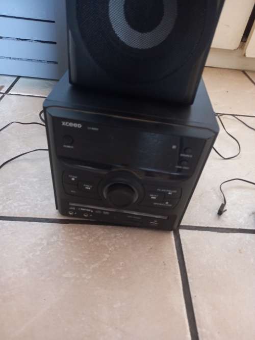 mini hifi system as is
