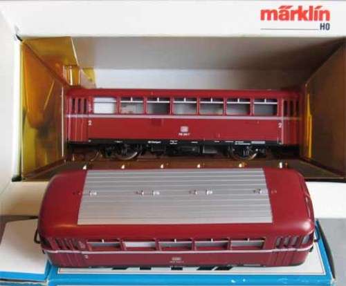 MARKLIN 3016, 4018 HO SCALE - RAILCAR & TRAILER - NEAR MINT (BOXED)