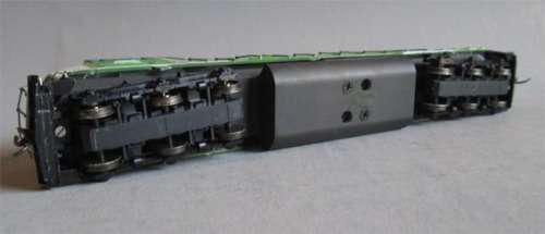ATHERN HO SCALE/GAUGE - DIESEL LOCO BN #  9264 - RUNS WELL IN BOTH DIRECTIONS