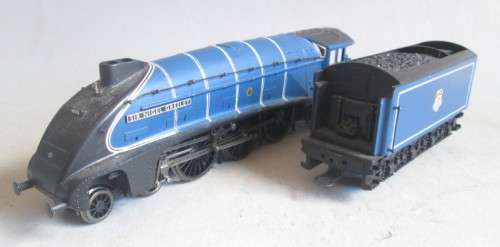 BACHMANN OO SCALE - STEAM LOCO 4-6-2 & TENDER "SIR NIGEL GRESLEY"