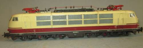 ROCO HO SCALE - GERMAN ELECTRIC LOCO BR 103 T.E.E., CO-CO - BOXED