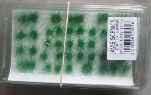JAVIS SCENICS - 40 X SUMMER GREEN TUFTS 10mm - NEW IN PKT.