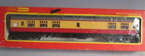 HORNBY OO SCALE - R.628 BR BRAKE BUFFET CAR - BOXED