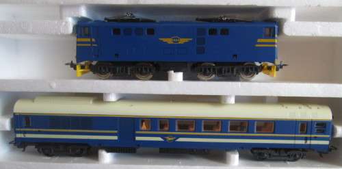 LIMA HO SCALE - SAR BLUE TRAIN SET (BOXED) - SEE FOTOS & DETAILS BELOW