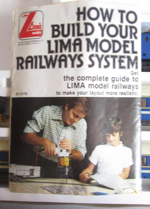 LIMA HO SCALE - SAR BLUE TRAIN SET (BOXED) - SEE FOTOS & DETAILS BELOW
