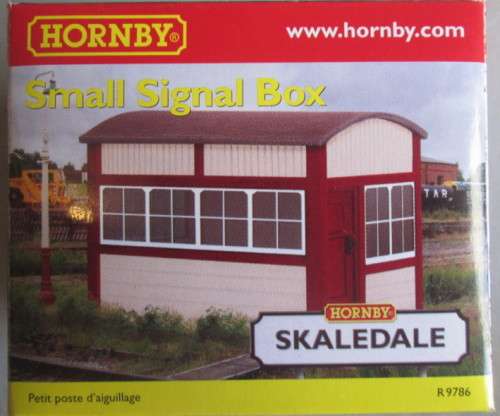 HORNBY OO/HO SCALE - SMALL SIGNAL BOX - AS NEW BOXED