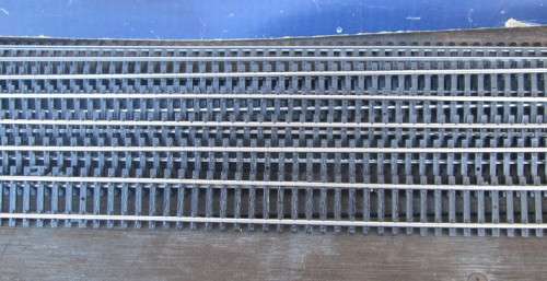 LIMA HO SCALE - 7 X 900mm STRAIGHT TRACK AS PER FOTO