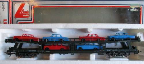 LIMA HO SCALE - CAR CARRIER WITH CARS (BOXED)