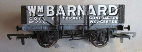 HORNBY OO SCALE -OPEN GOODS WAGON
