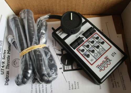 DIGITRAX - UT4 LOCONET UTILITY THROTTLE - BOXED
