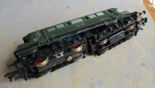 FLEISCHMANN HO SCALE - E44 056 ELECTRIC LOCO WITH PANTO SWITCH - BOXED
