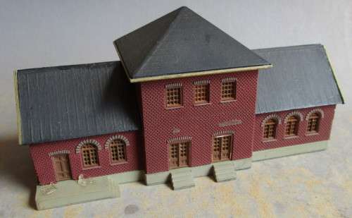 HELJAN N SCALE - MUNICIPAL BUILDING AS PER FOTO, FOOT PRINT 155 X 170 mm