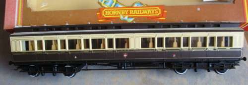 HORNBY OO SCALE - R.435 GWR CLERESTORY PASSENGER COACH - BOXED
