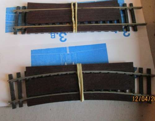 ROCO HO SCALE - STRAIGHT/CURVED RAILROAD CROSSING KIT - BOXED AS PER FOTO