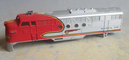 ATHEARN HO SCALE - SANTA FE DIESEL BODY
