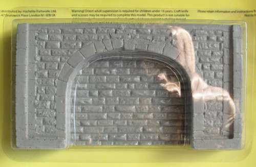 OO/HO SCALE - TUNNEL PORTAL - NEW