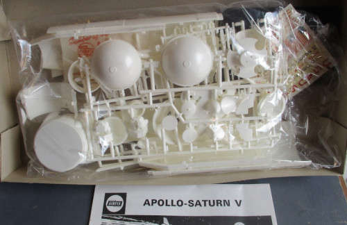 AIRFIX 1/144 SCALE - APOLLO SATURN V MODEL KIT - BOXED