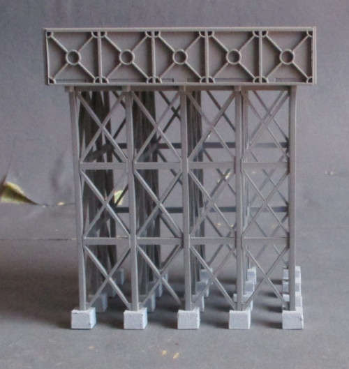 HO SCALE - SAR WATER TANK FOR STEAM LOCOS - NEW, FOOTPRINT 65 X 55 mm