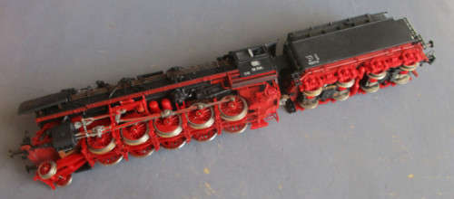 ROCO HO SCALE - DB CLASS 44 2-10-0 STEAM LOCO & TENDER - IN BOX