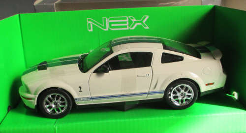 WELLY 1/24 SCALE - 2007 MUSTANG SHELBY COBRA GT500 - BOXED